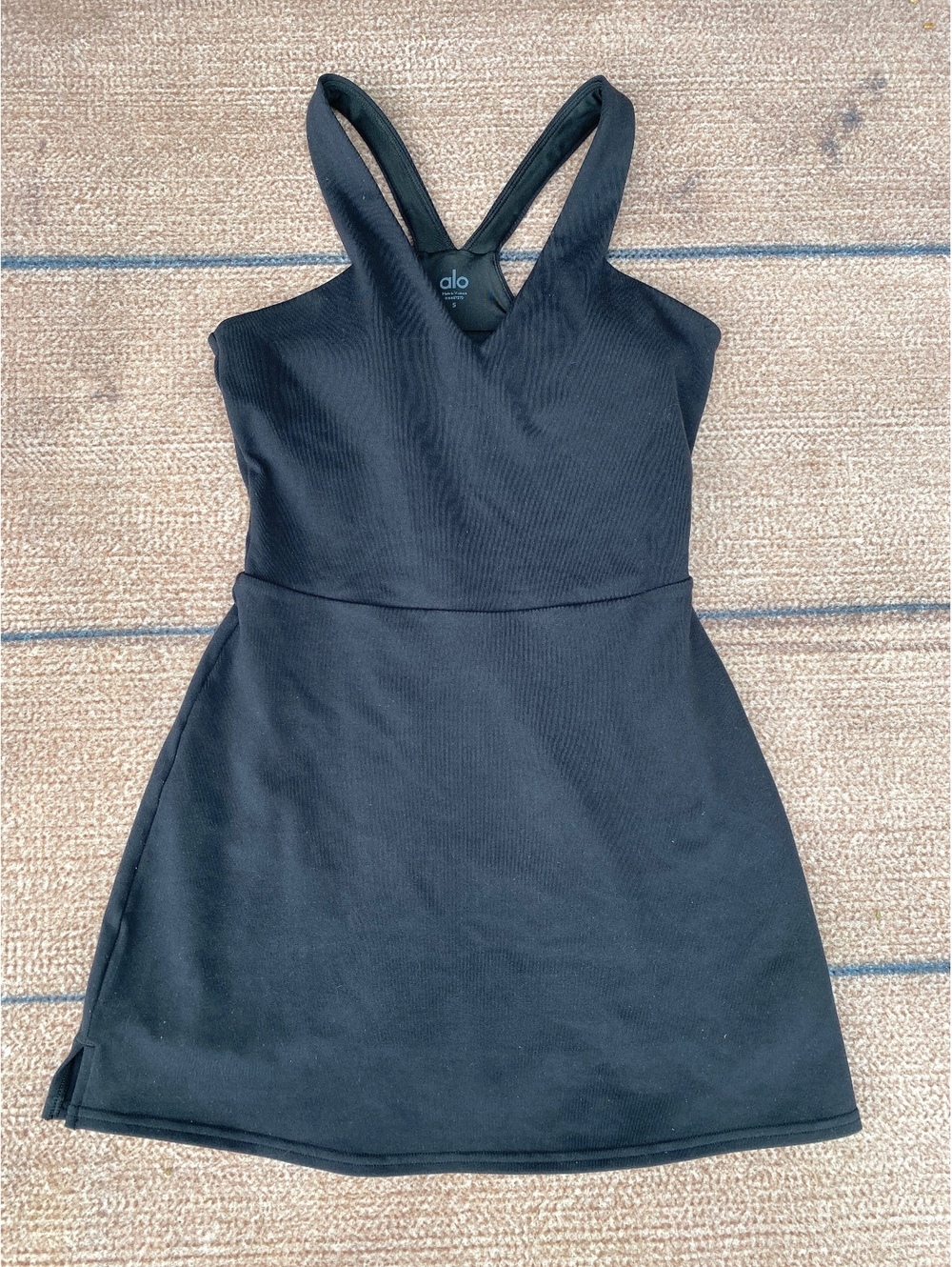 Alo yoga airbrush real dress black small athleisure tennis dress golf dress